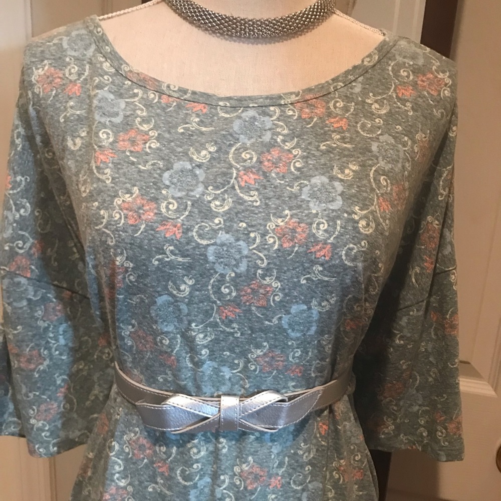 Beautiful LuLaroe Irma